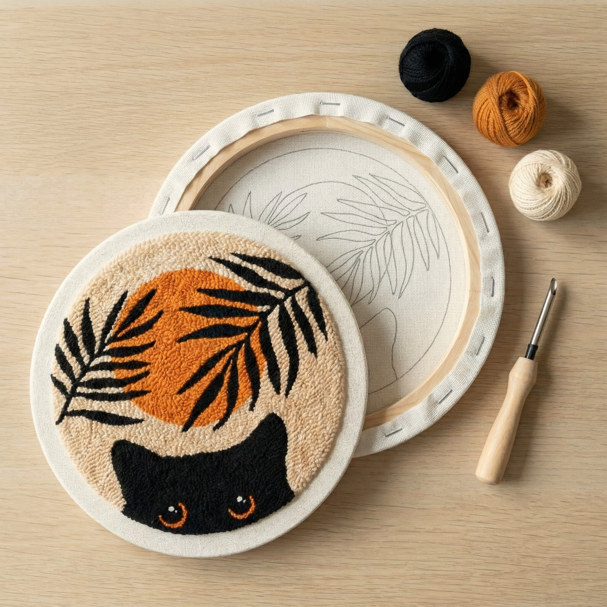 Tonia Art Portrait de Chat Punch Needle Kit - Handmade DIY wall art on pre-stretched frame.
